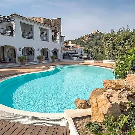 Beautiful Il Giardino Degli Oleandri One Bedroom Sleeps Two Num0856 4*