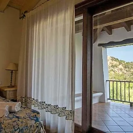 Beautiful Il Giardino Degli Oleandri One Bedroom Sleeps Two Num0856 4* Porto Cervo