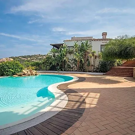Beautiful Il Giardino Degli Oleandri One Bedroom Sleeps Two Num0856 4*