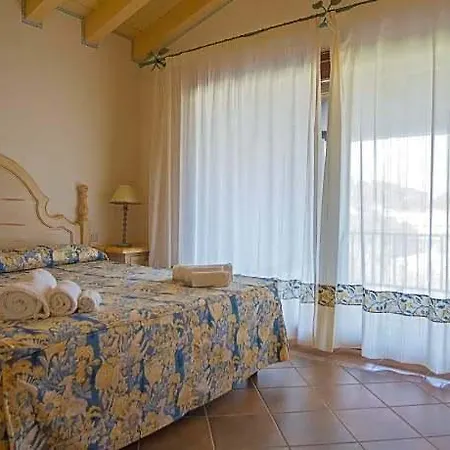 Beautiful Il Giardino Degli Oleandri One Bedroom Sleeps Two Num0856 4*