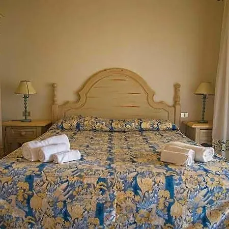 Beautiful Il Giardino Degli Oleandri One Bedroom Sleeps Two Num0856 Hotel Porto Cervo