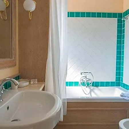 Beautiful Il Giardino Degli Oleandri One Bedroom Sleeps Two Num0856